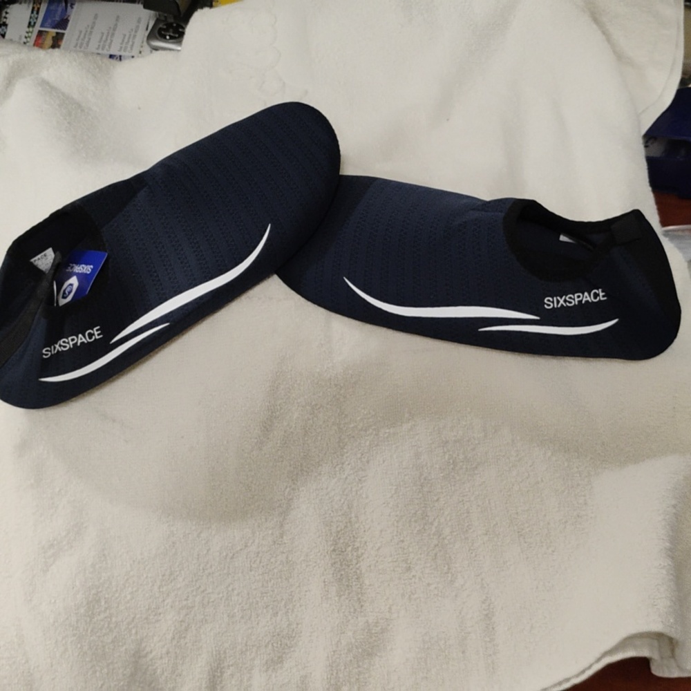 2 Pr  Shein  Water Shoes 1 White & Purple / 1 Navy Blue.  (See Pics) 40/9 - Picture 11 of 12
